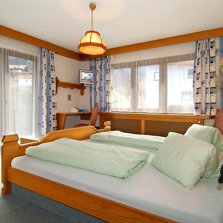 Отель Alpina Regina 3*