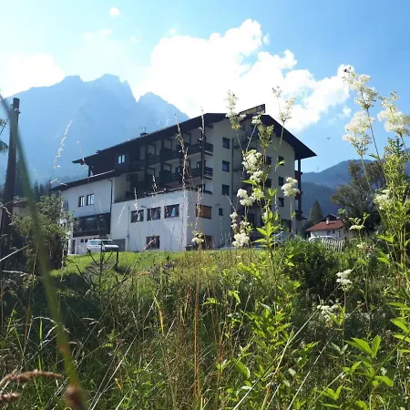 Alpina Regina 3* Бибервир